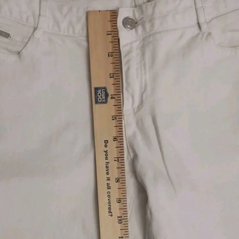 Michael Kors Women Size 10 Mid Rise Flared Leg White Denim Jeans Silver Accents